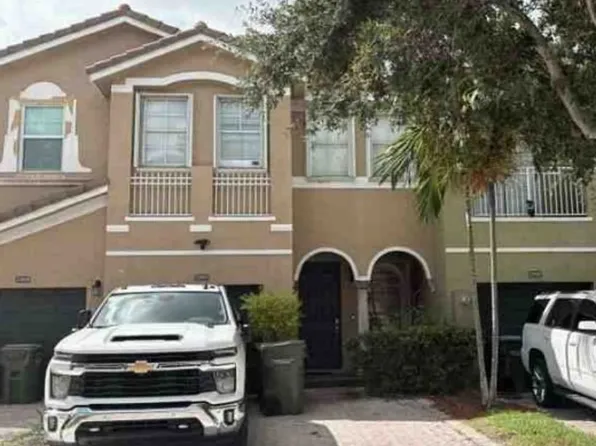 2594 SE 14th St, Homestead, FL 33035