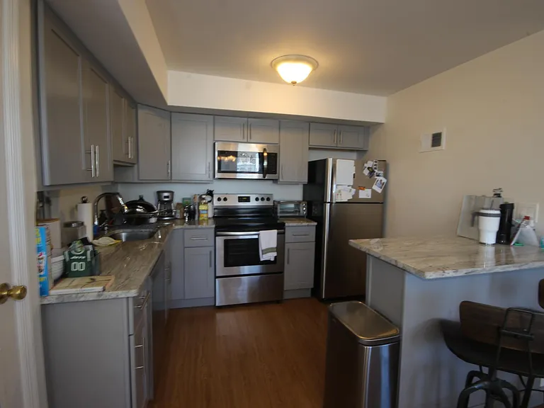 200 Central Ave — Photo 22