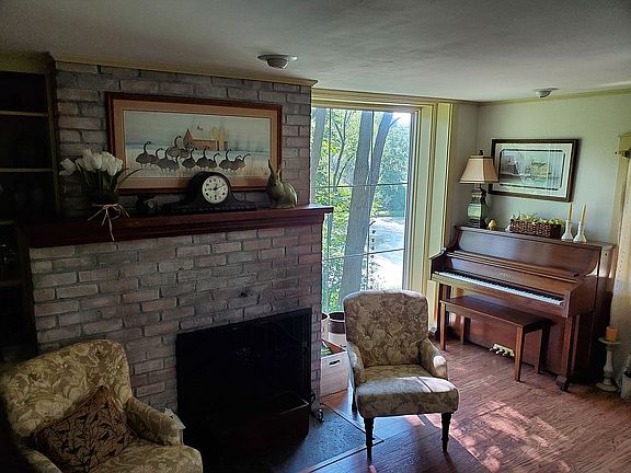 Livingroom window sold us!