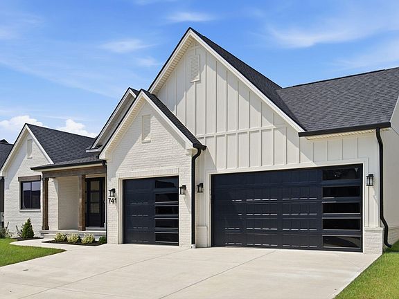4th image of 741 Azalea Ln