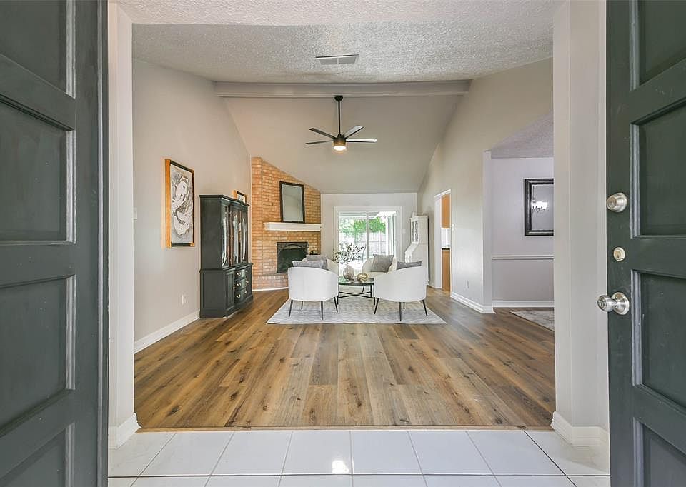 1st image of 3401 Park Vista Lane