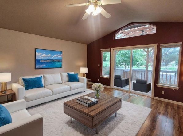 310 Village Dr