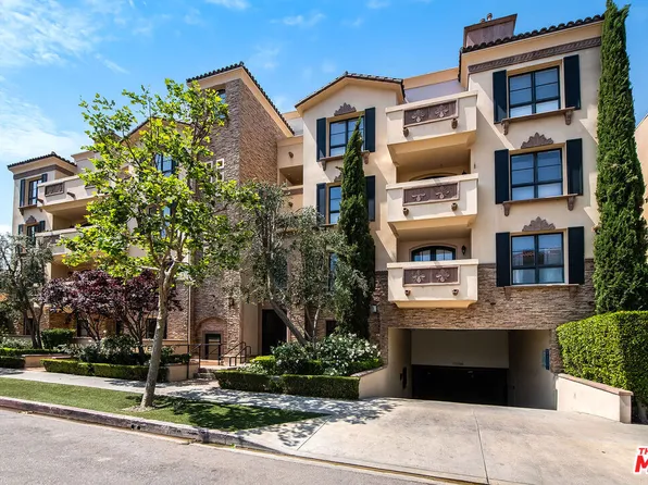 12026 Hoffman St Unit 404, Studio City, CA 91604