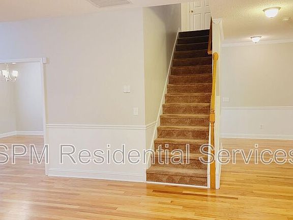 5th image of 4300 Sunset Woods Dr