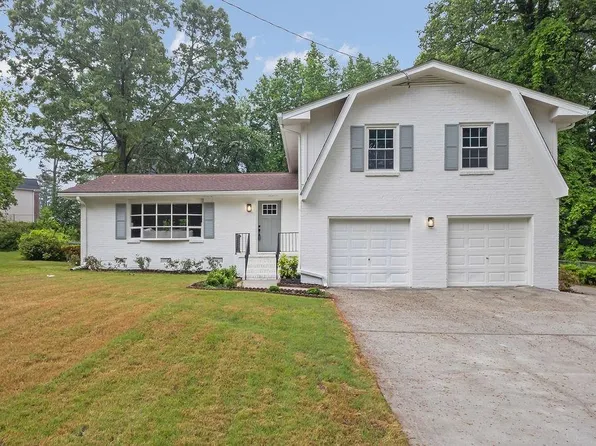 3182 Wakefield Dr, Decatur, GA 30034