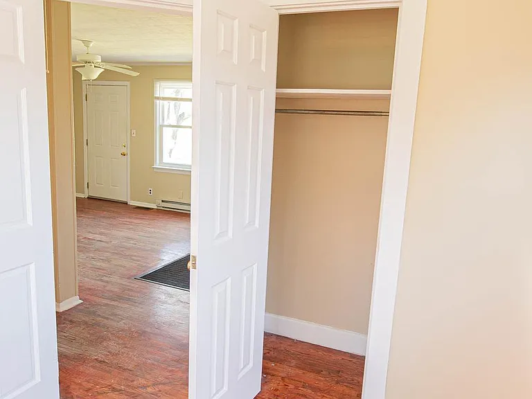 602 E Main St — Photo 53