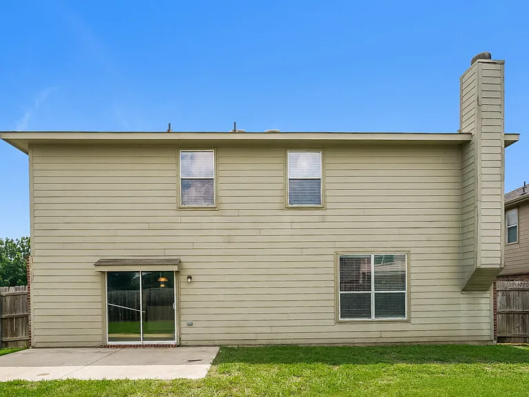8500 Shallow Creek Dr — Photo 17