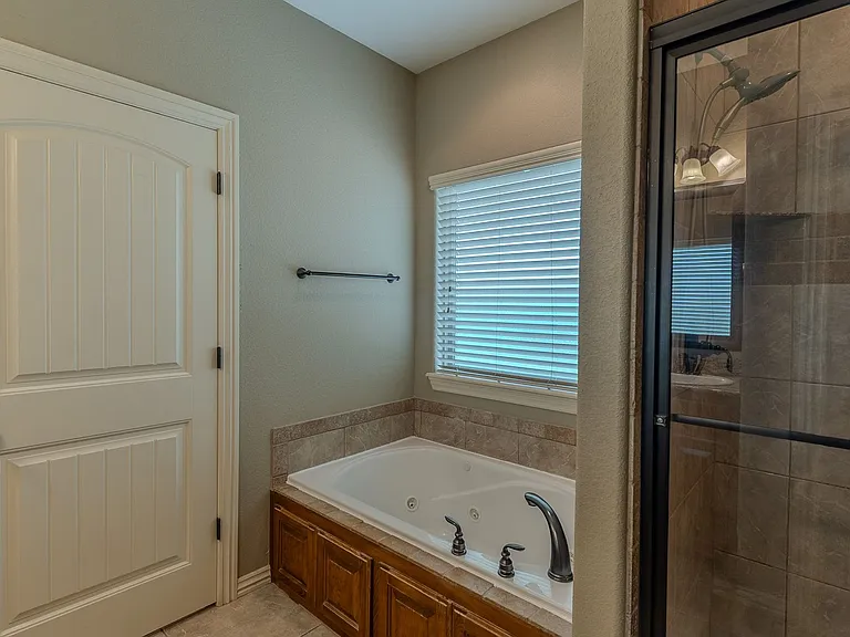 11049 Rausch Ct — Photo 19