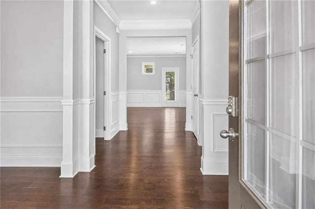 4 bed, 3.5 bath, 3026 sqft, $3,450 — Photo 4
