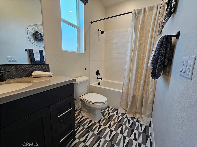 3748 Verdana Cir — Photo 41
