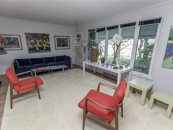 5th image of 3271 Van Aken Blvd