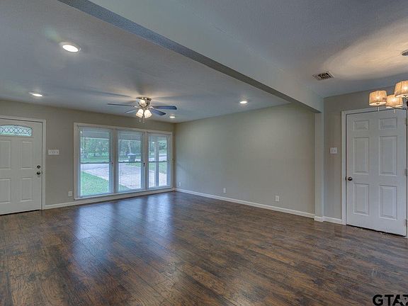 3rd image of 2307 Alta Mira Dr