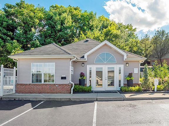 Come on into our newly renovated leasing center.