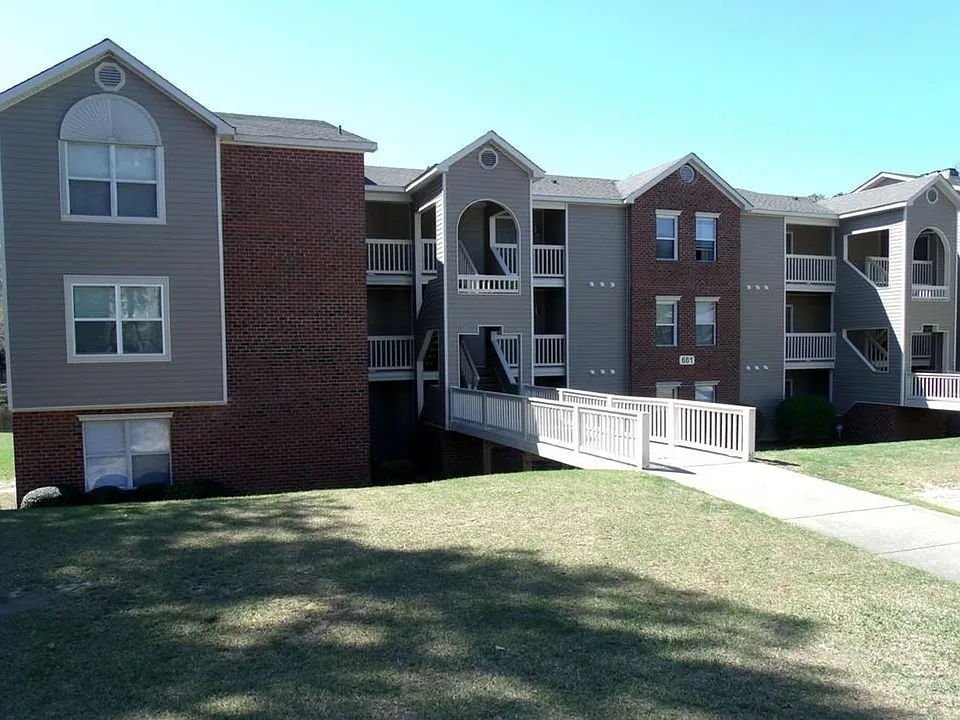 661 Bartons Landing Pl #2