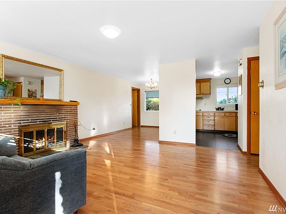 2nd image of 10615 Irene Ave SW