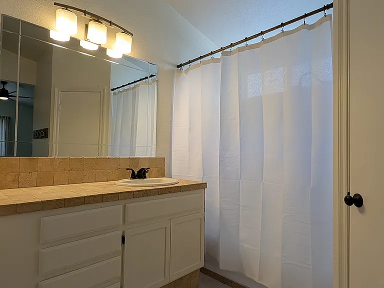 3850 Millbrae Ter — Photo 9
