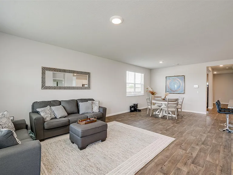 102 Rainmaker Cv — Photo 11