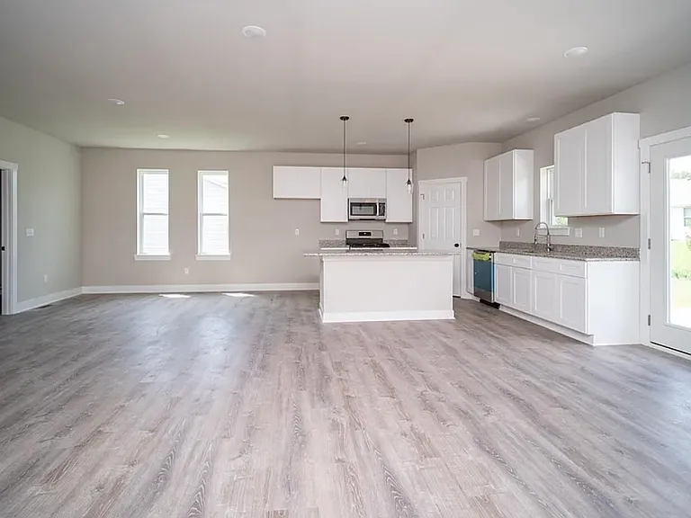 827 Kenai Ct — Photo 4