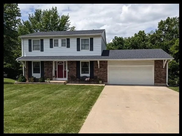 505 Arclara Ct, Macon, MO 63552