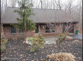 18 Iroquois Dr, Hazleton, PA