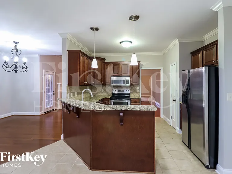 5830 Heritage Park Dr — Photo 8