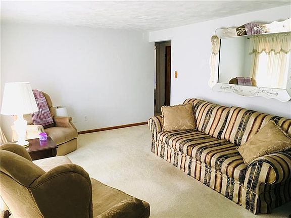 4th image of 479 Spring Valley Rd