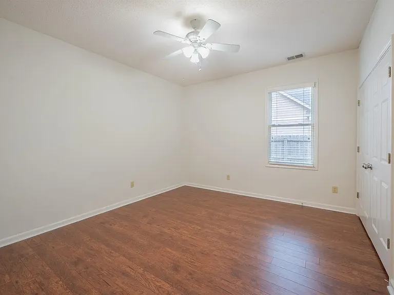 3911 Lighthouse Ln — Photo 13