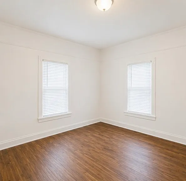 204 G St — Photo 4