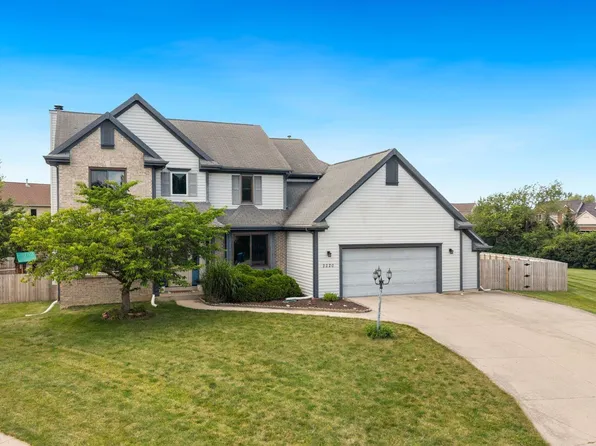 2220 Jonathans Lndg, Fort Wayne, IN 46804