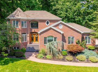 505 Crestwood Dr, Bloomsburg, PA 17815