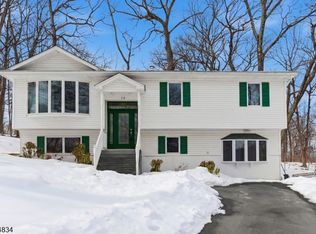 14 Marshall Trl, Hopatcong Boro, NJ 07843