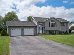 1410 Nicklaus Dr, Merrill, WI 54452