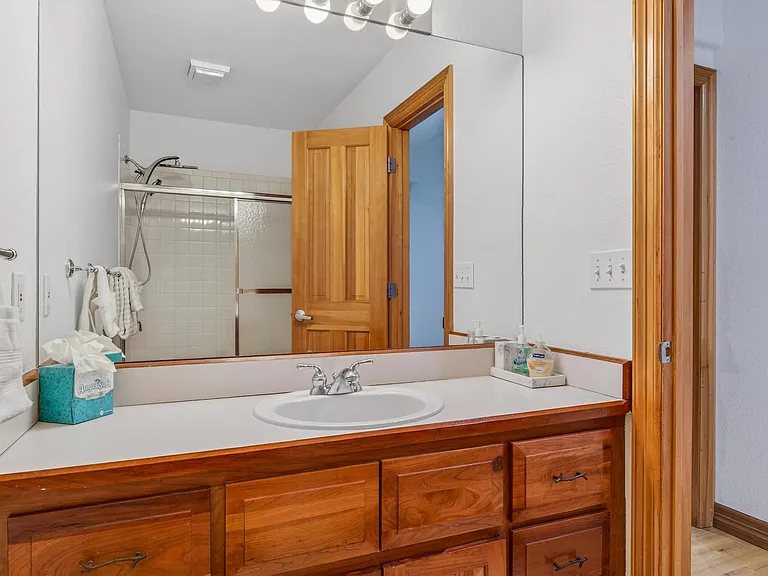 1293 Lost Angel Rd — Photo 41