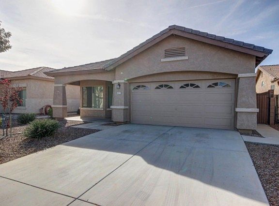 2nd image of 44137 W Venture Ln