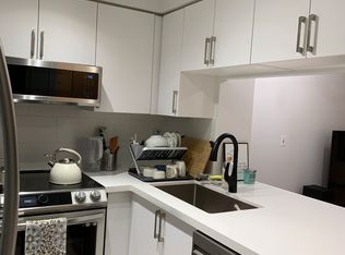 22 Olive Ave #305, Toronto, ON M2N 7G6