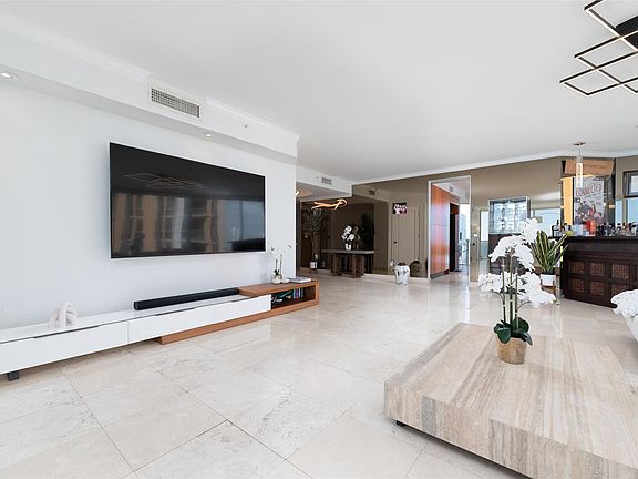 5th image of 17555 Collins Avenue #1608