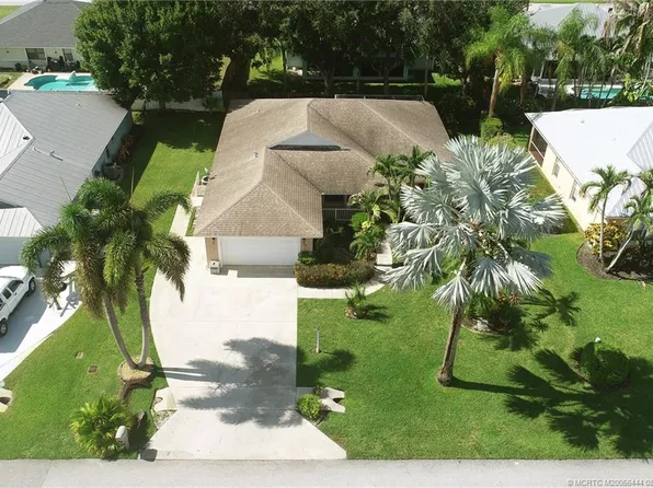 446 NE Vanda Terrado, Jensen Beach, FL 34957