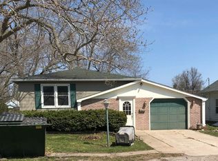 1217 Washington Ave E, Albia, IA 52531