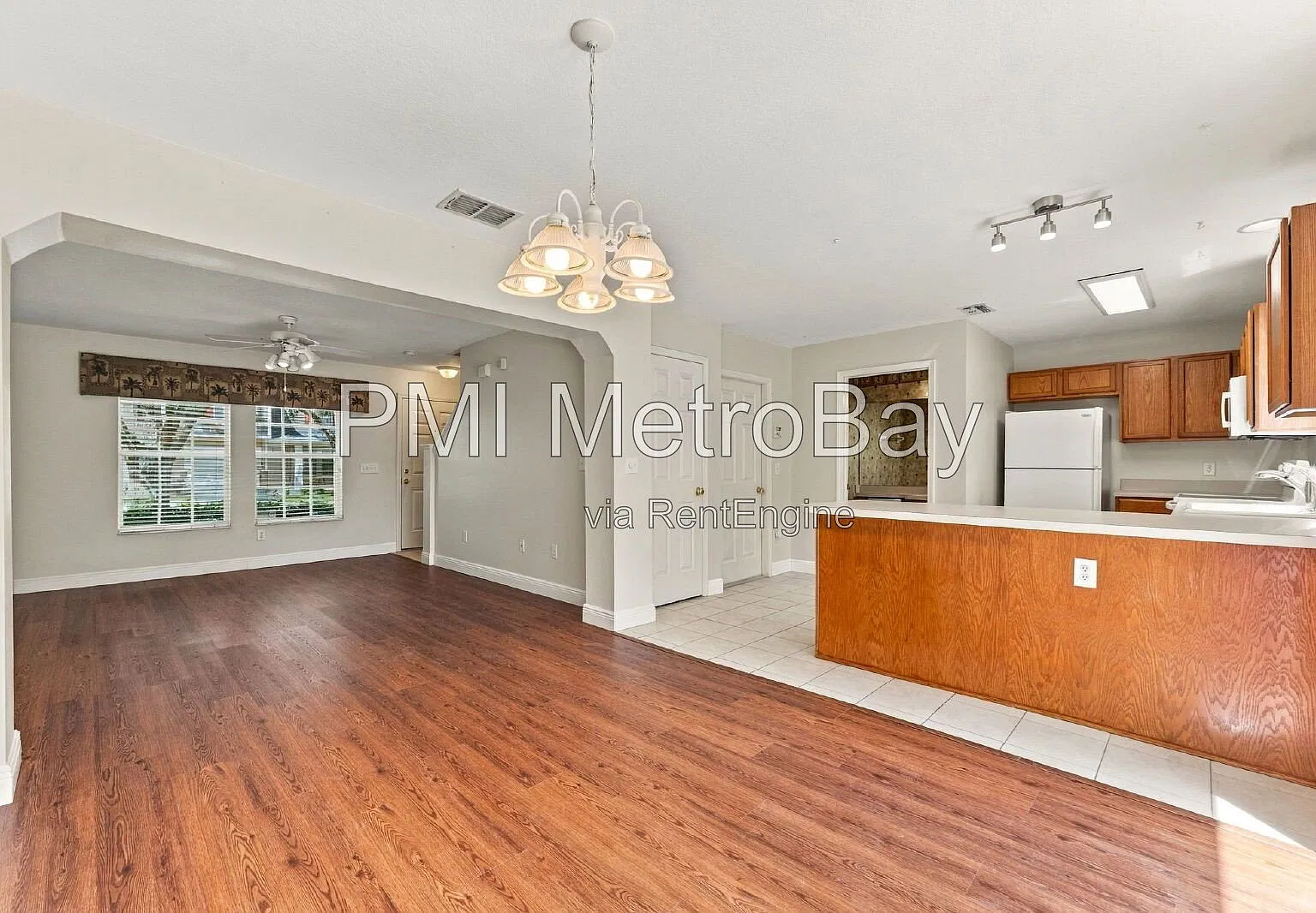 2 bed, 1.5 bath, 1315 sqft, $1,895 — Photo 2