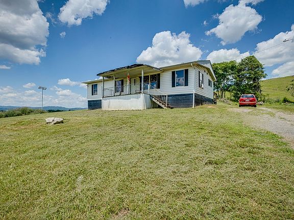 4th image of 212 Circle Dr