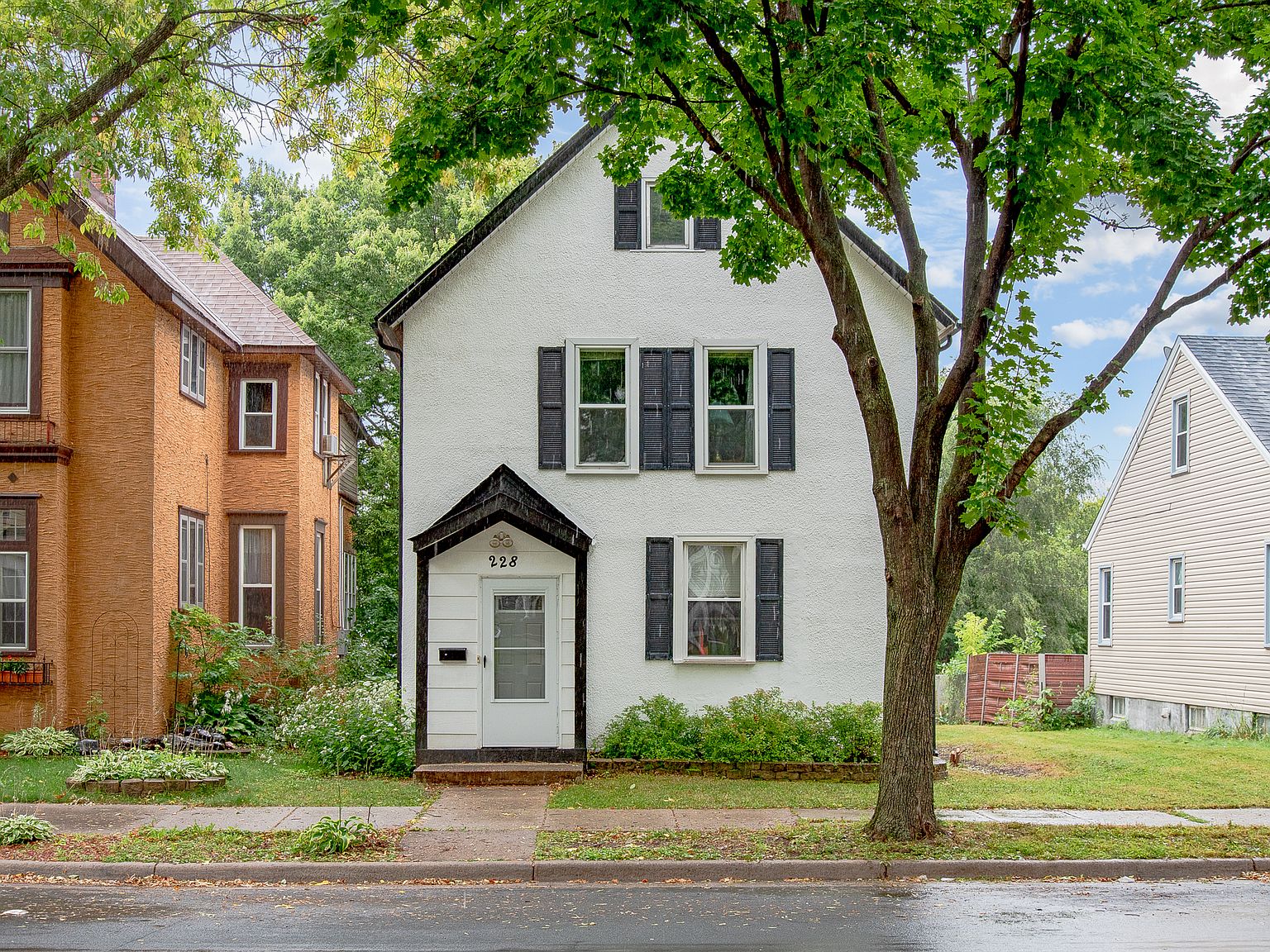 228 4th Ave N, South Saint Paul, MN 55075 Zillow