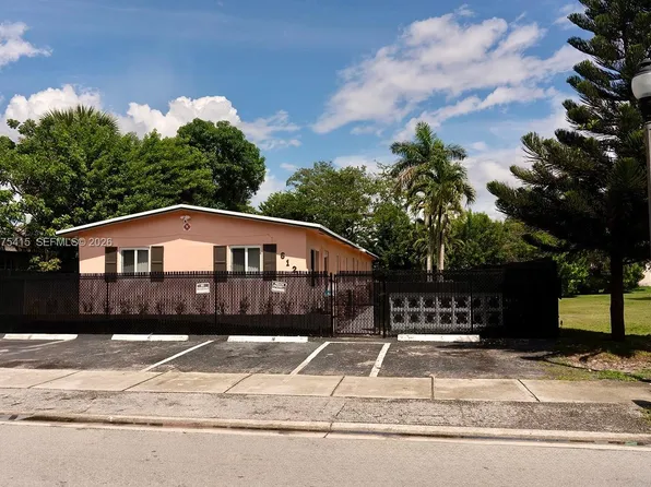 612 NW 10th Ter, Fort Lauderdale, FL 33311