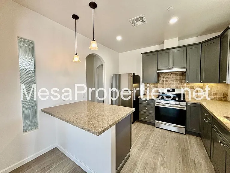 6087 Elsinore Rd — Photo 9
