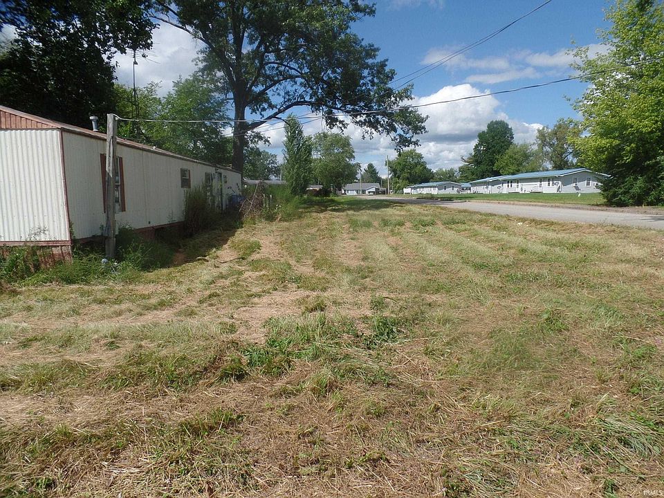 2nd image of 320 E Ohio St