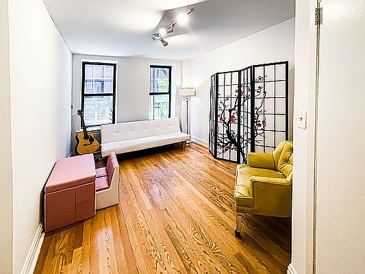 1st image of 210 E 67th St APT 52