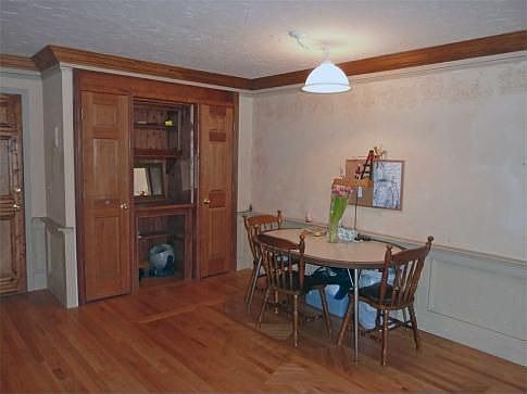 3rd image of 1601 N Innsbruck Dr NE #265