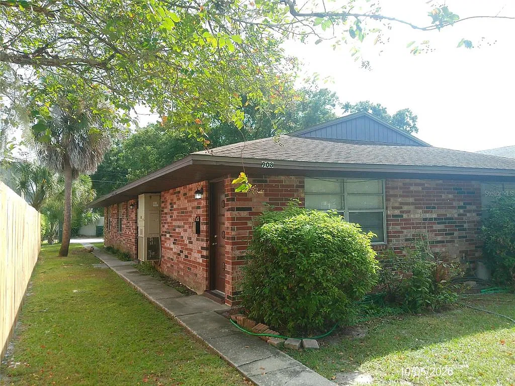 2 bed, 1.0 bath, 960 sqft, $1,450 — Photo 2