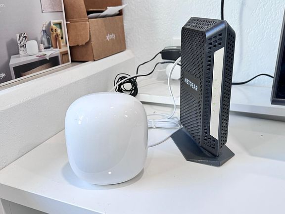 NETGEAR - Nighthawk DOCSIS 3.1 Cable Modem and Google NEST Pro router included as part of the rent. They support internet speed up to 1.2Mbps.