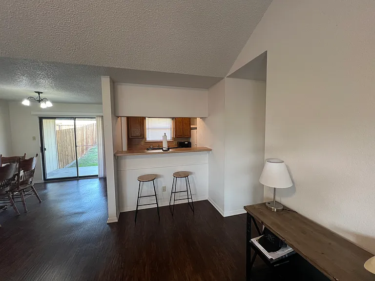 1714B Iris Cir #B — Photo 14