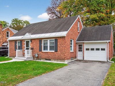 1880 Broad Street, Schenectady, NY, 12306